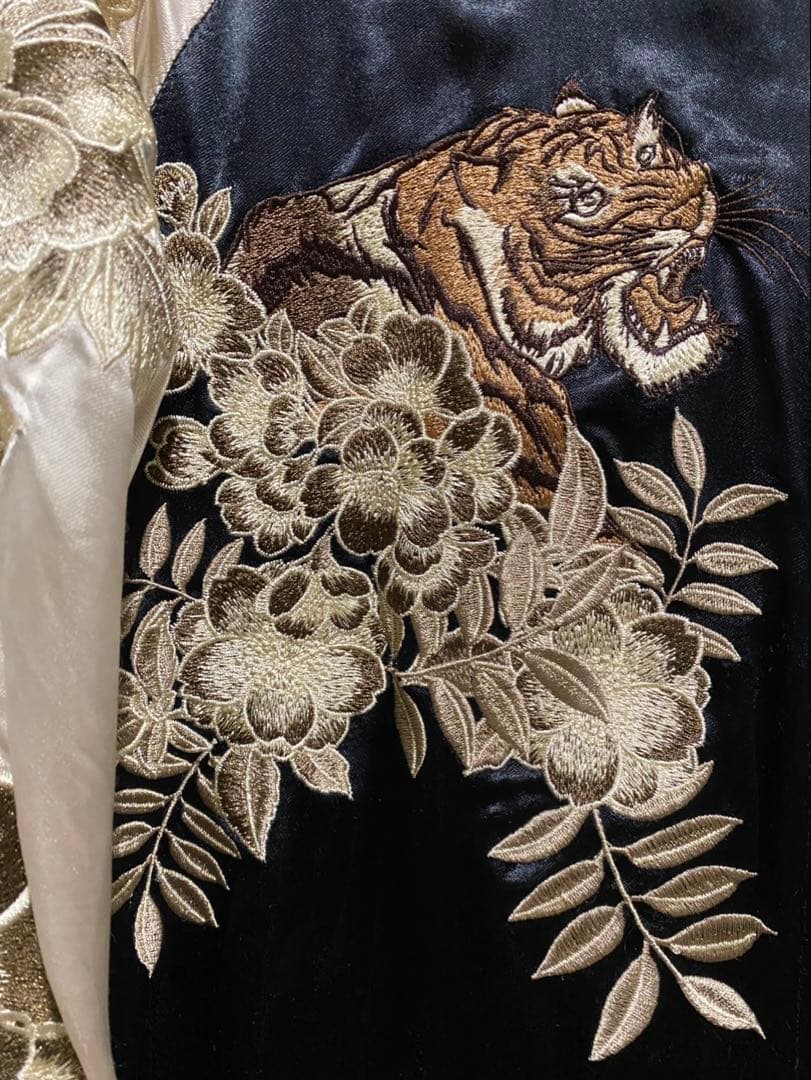 虎と龍刺繍スカジャン　リバーシブル