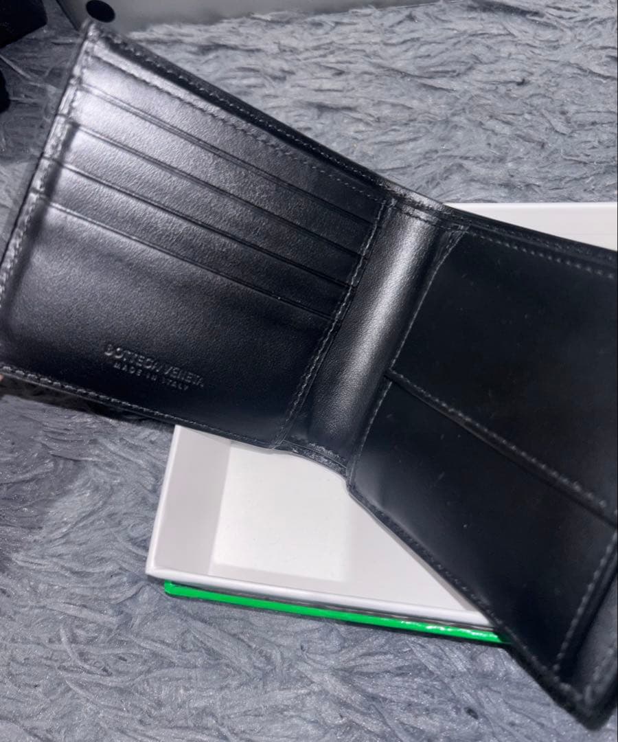 【新品】ボッテガヴェネタBottega Veneta パース付き二つ折り