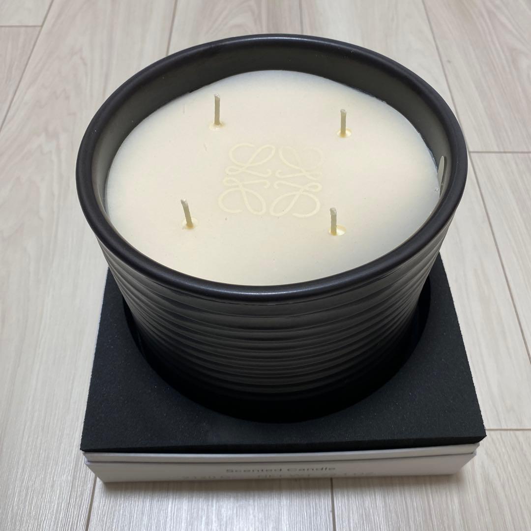 その他 LOEWE LIQUORICE Scented Candle 2120G