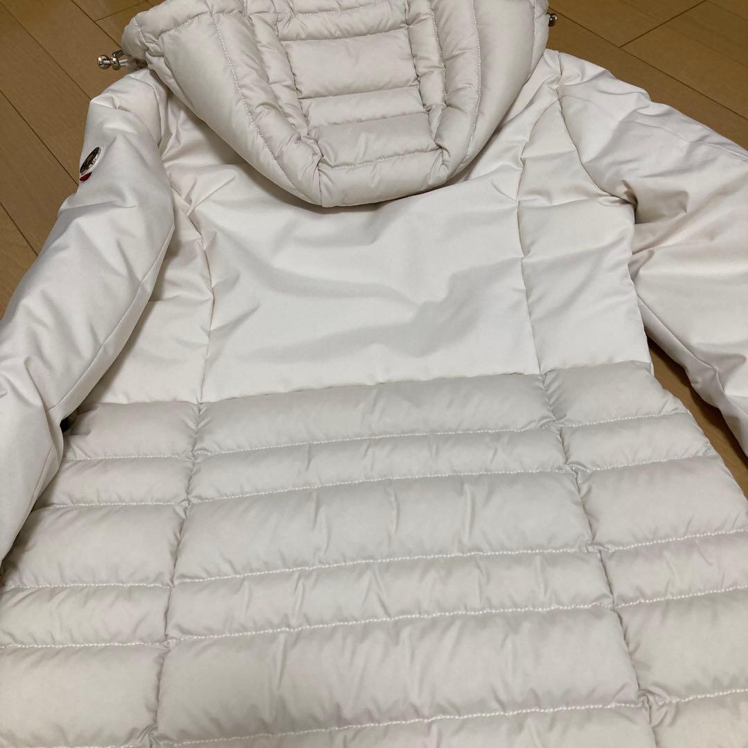 ケープホーン　白ダウンコート