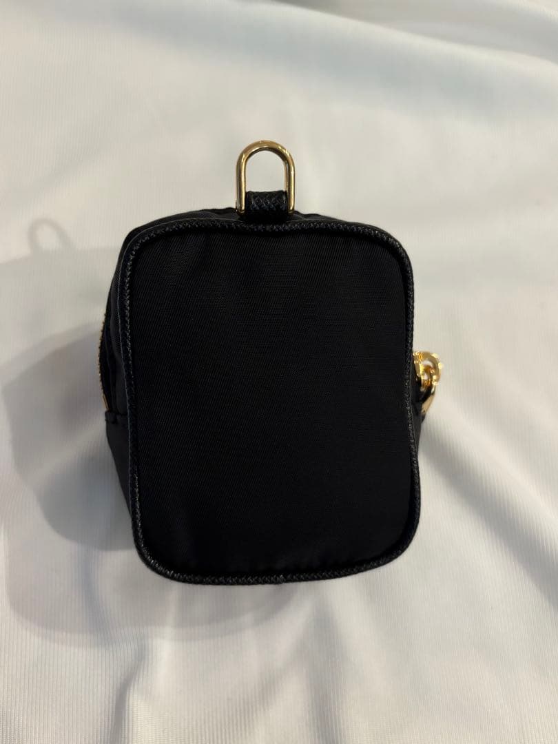 PRADA ブラック ナイロン ミニポーチ