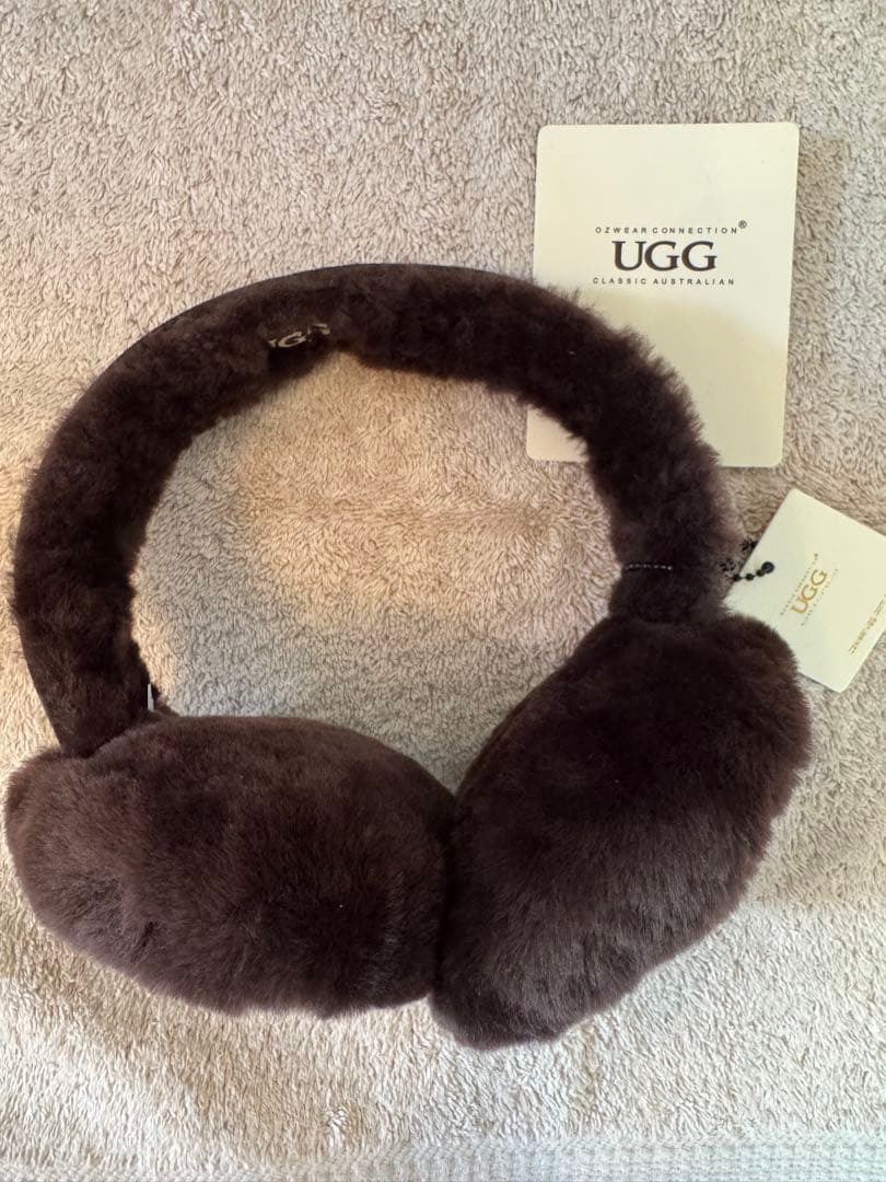 新品タグ付稀少UGGイヤーマフブラウン オーストラリアシドニー限定品アグBOX付