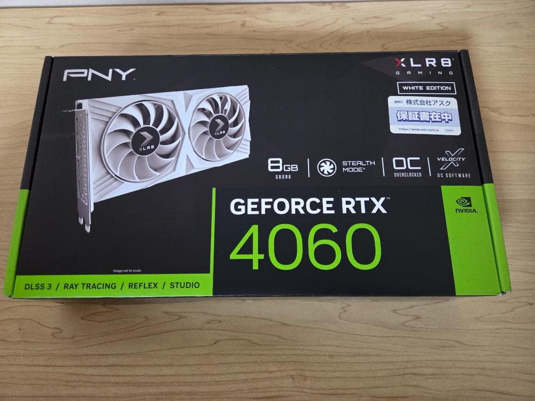 グラフィックボード・グラボ・ビデオカード PNY RTX 4060 8GB Gaming WHITE EDITION