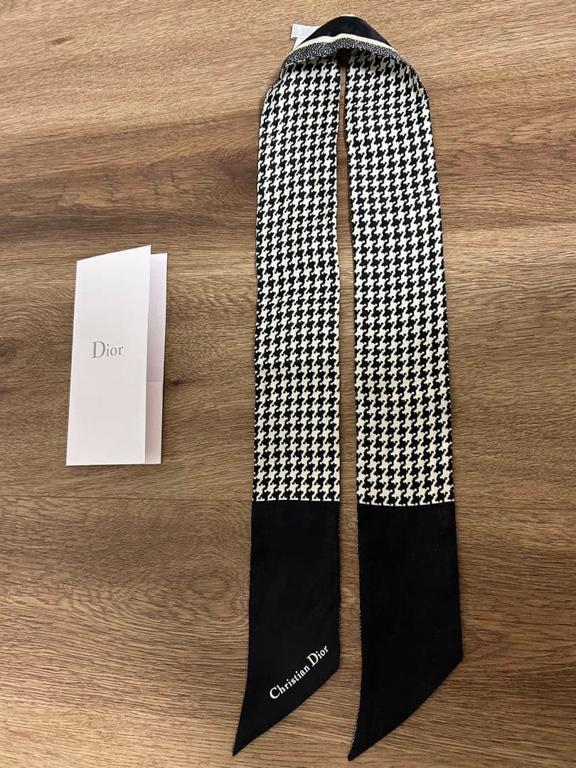 ディオールミッツァ　スカーフ 30 Montaigne 新品