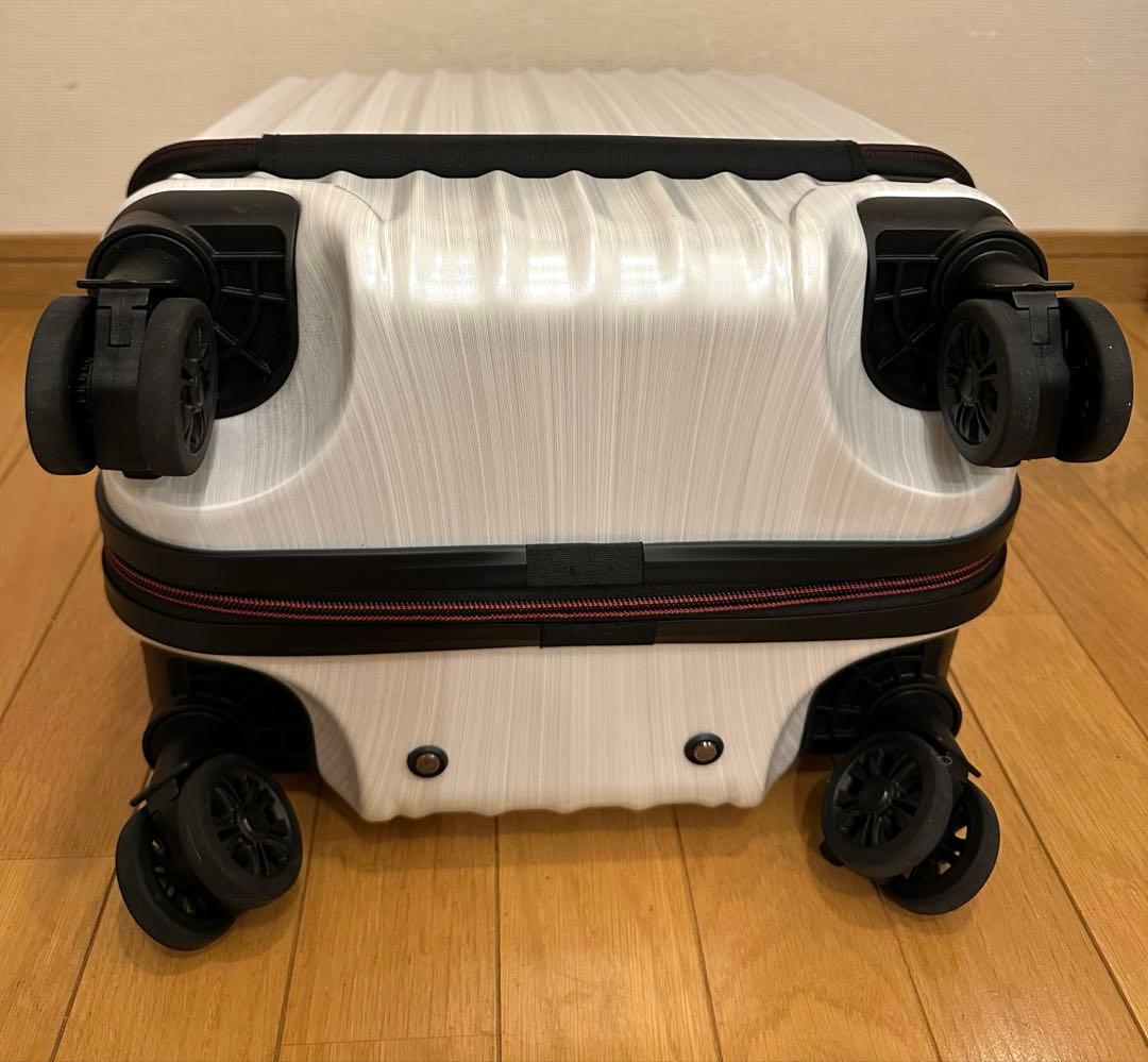 値下げ【極美品】ProevoキャリーケースSS 静音 キャスター ストッパー付き