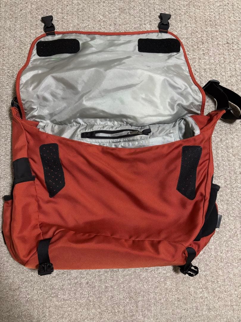 patagonia メッセンジャーバッグ