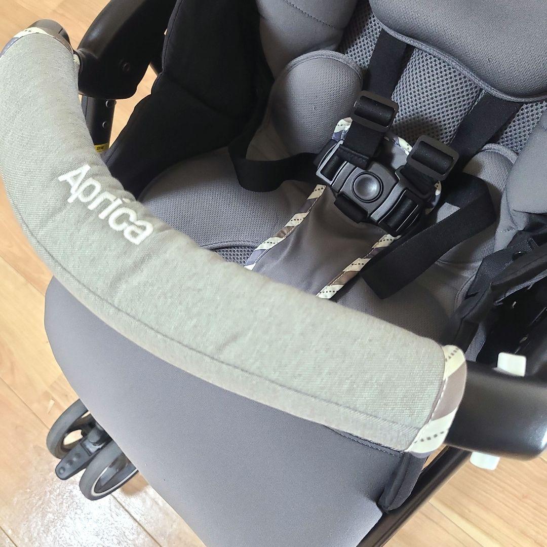 Aprica アップリカ ラクーナエアー コンパクト ベビーザらス限定 グレー