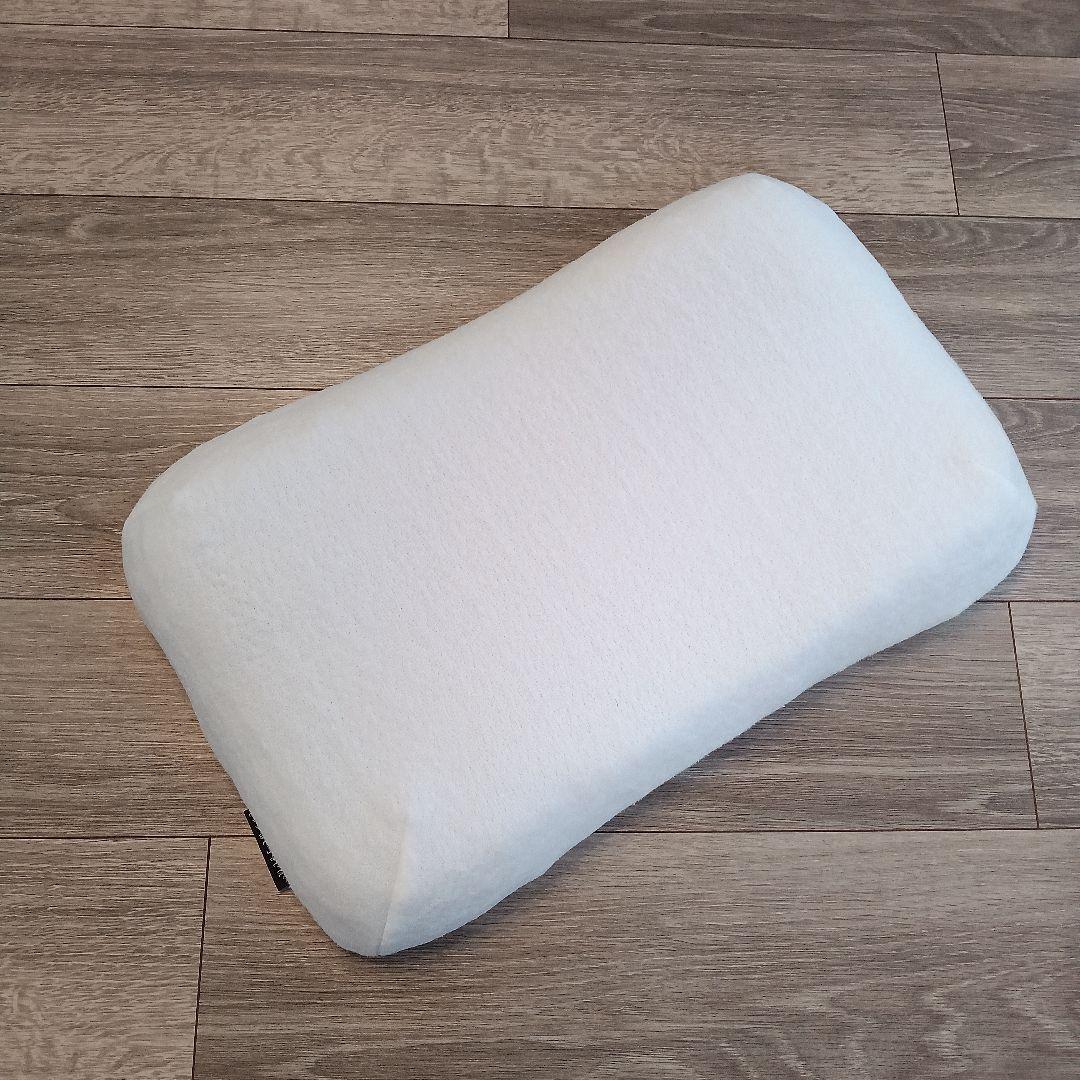 ヒツジのいらない枕 　新・ハイブリッド3層構造　ディノス