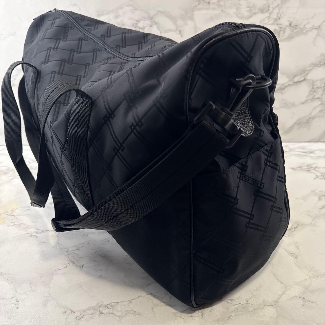 ほぼ未使用品 NINA RICCI ニナリッチ ナイロン総柄 ボストンバッグ 黒