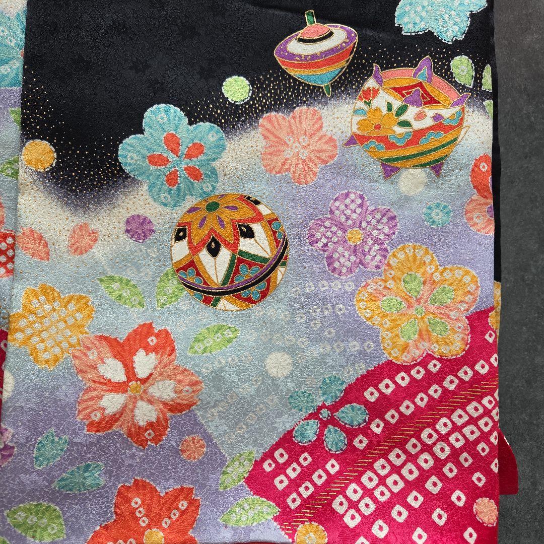 七五三用 正絹　花柄黒着物フルセット　着物　襦袢　帯　帯揚げ帯締め　バッグ　草履