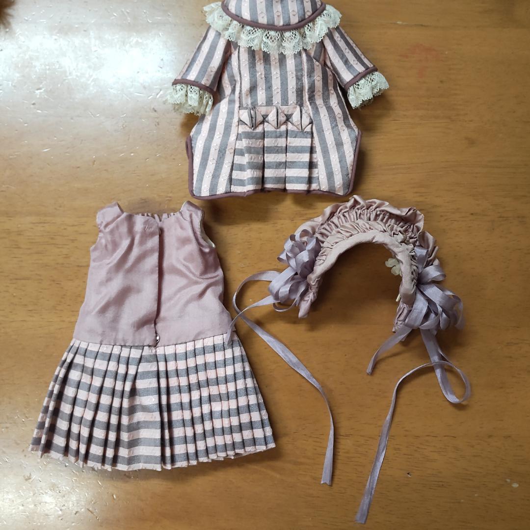ビスクドール 用　ドレス 　ボネ