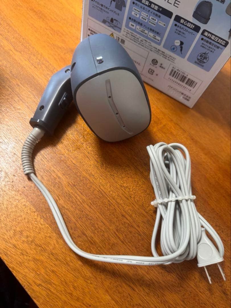 Panasonic 衣類スチーマーモバイル