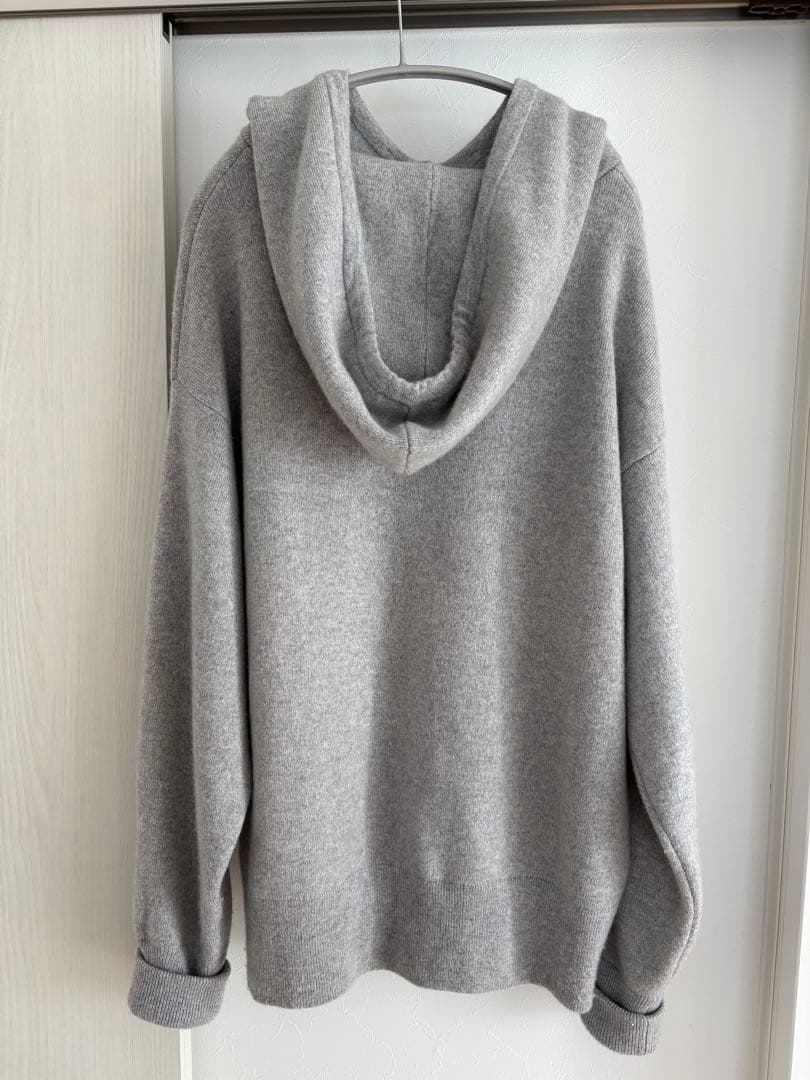 【期間限定価格】100% CASHMERE BIG HOODIE