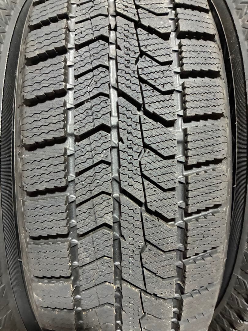 ✨TOYOスタッドレスタイヤ 175/65R14インチ 4本セット2024年製✨