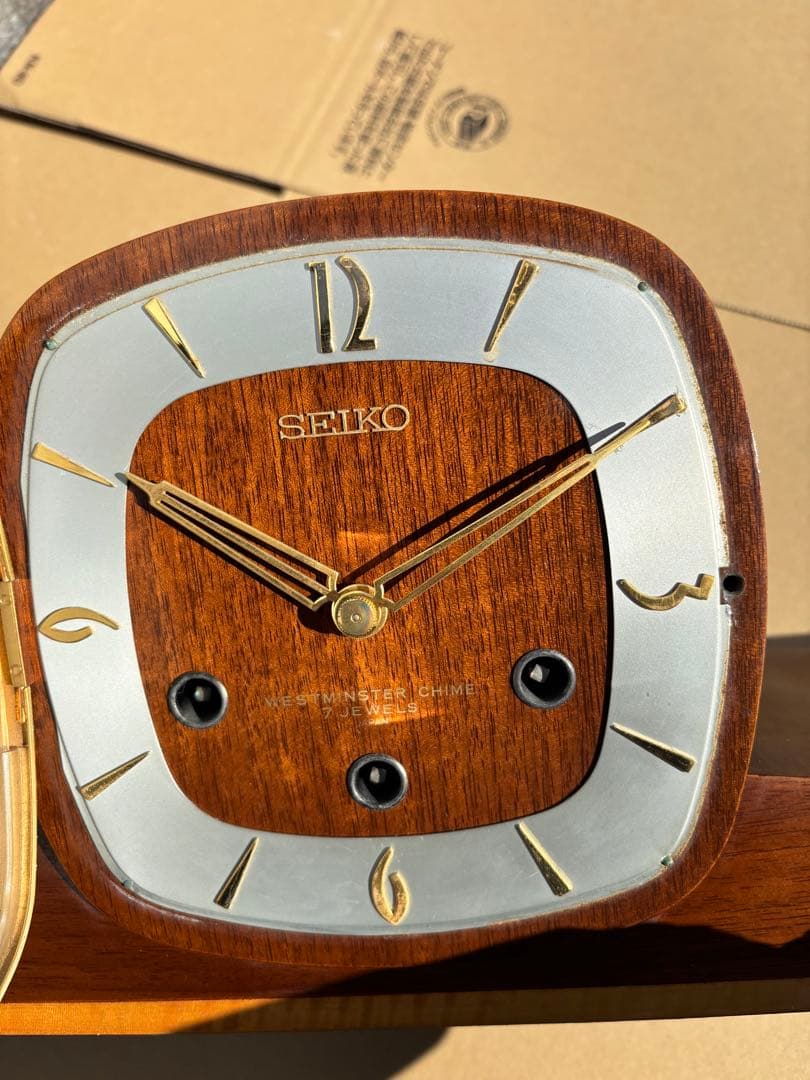 美品アンティークなSEIKO ウエストミンスターチャイム機能付ゼンマイ式置き時計