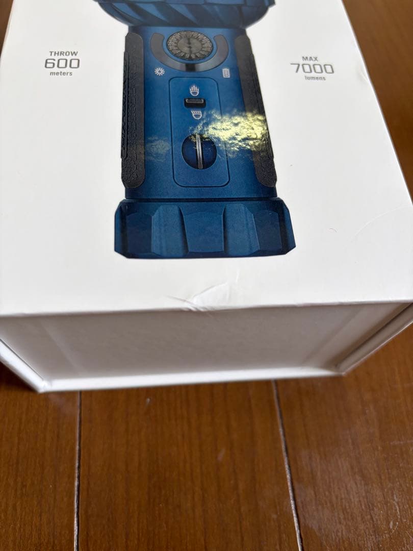 Olight Marauder Mini 懐中電灯
