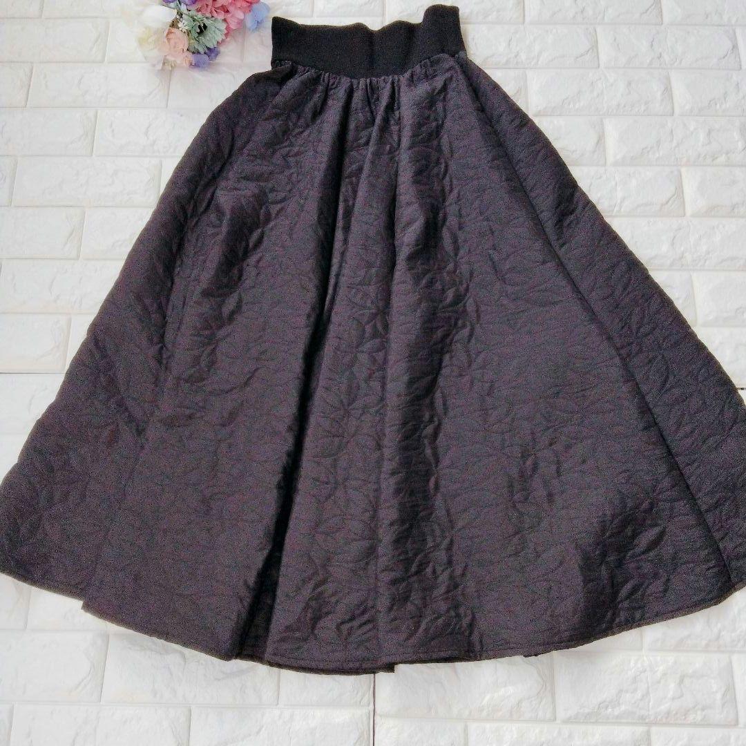 新品タグ付き♪ フェンネル FENNEL フラワーキルトフレアースカート M 黒
