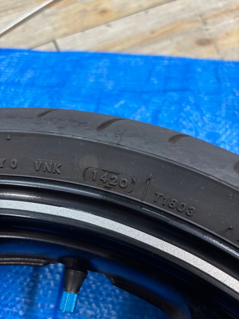 【らいおん】ZRX1200DAEG 前後ホイールセット