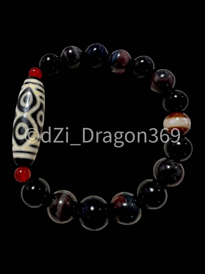 dZi beadsジービーズ 西蔵 龍眼天珠（龍六眼天珠）のブレス