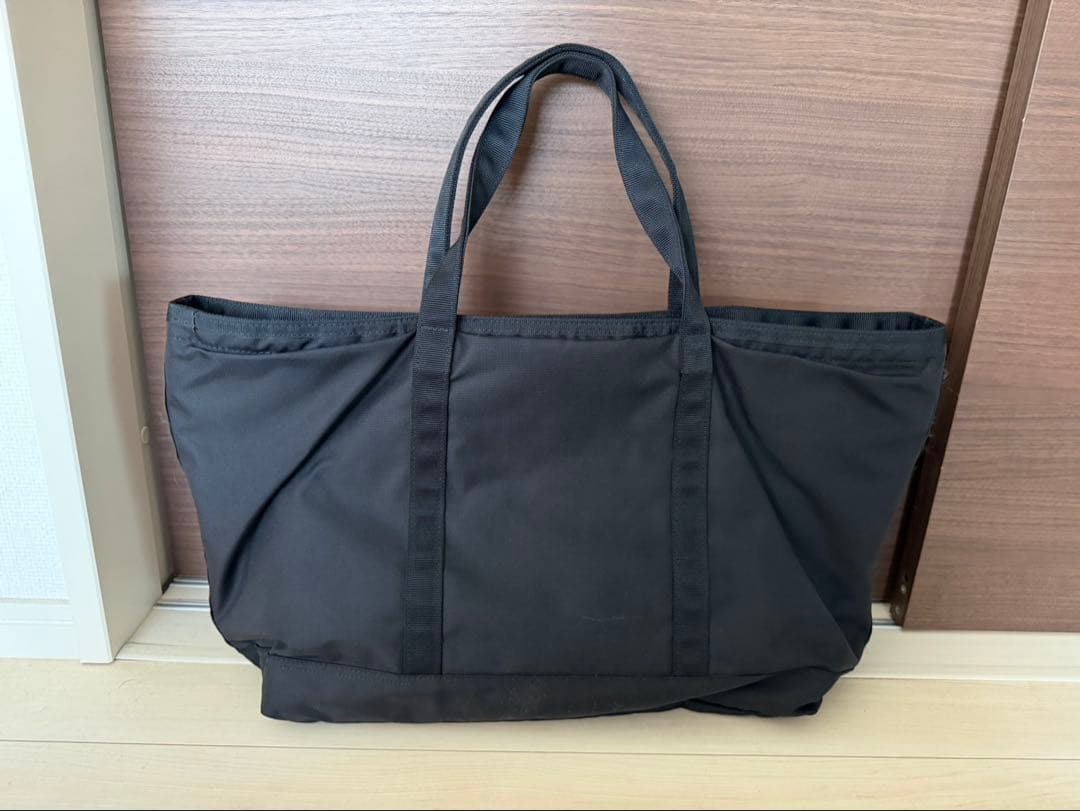 バッグ MONOLITH TOTE STANDARD M