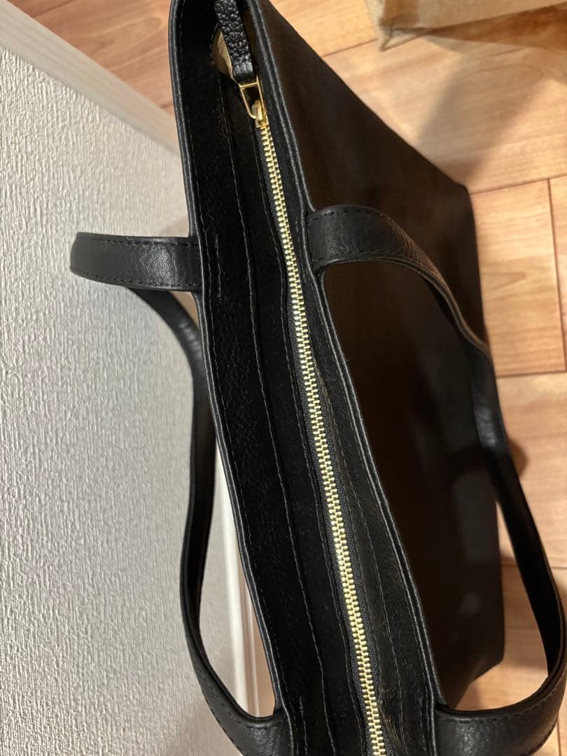 ハッシュタグ　レザートート　バッグ　HushTug