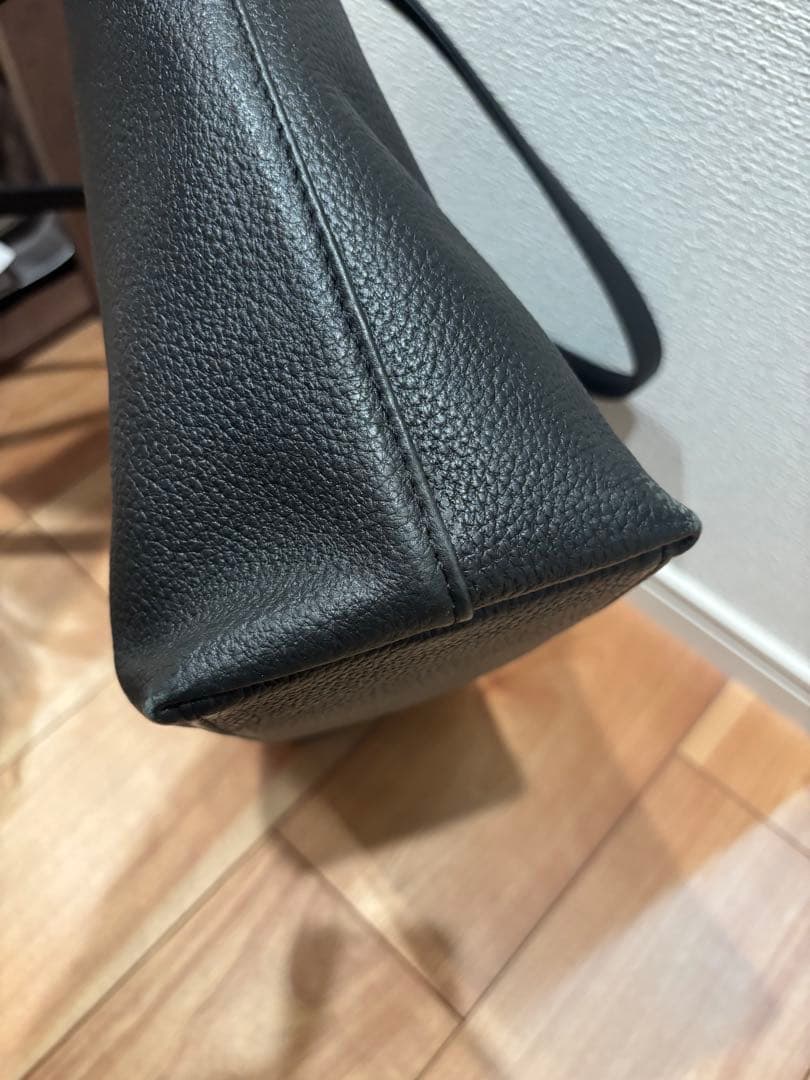 ハッシュタグ　レザートート　バッグ　HushTug