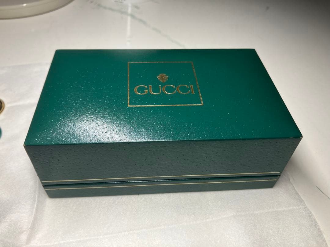 【極美品】 GUCCI チェンジベゼル バングルウォッチ アナログ腕時計・稼働品