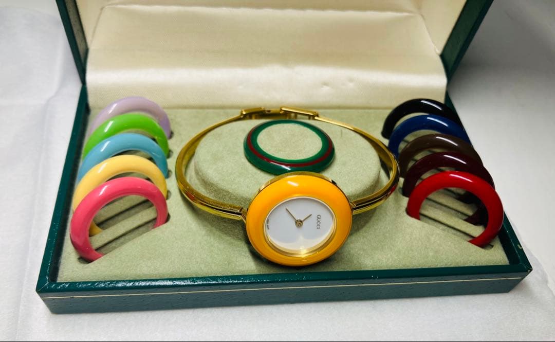 【極美品】 GUCCI チェンジベゼル バングルウォッチ アナログ腕時計・稼働品