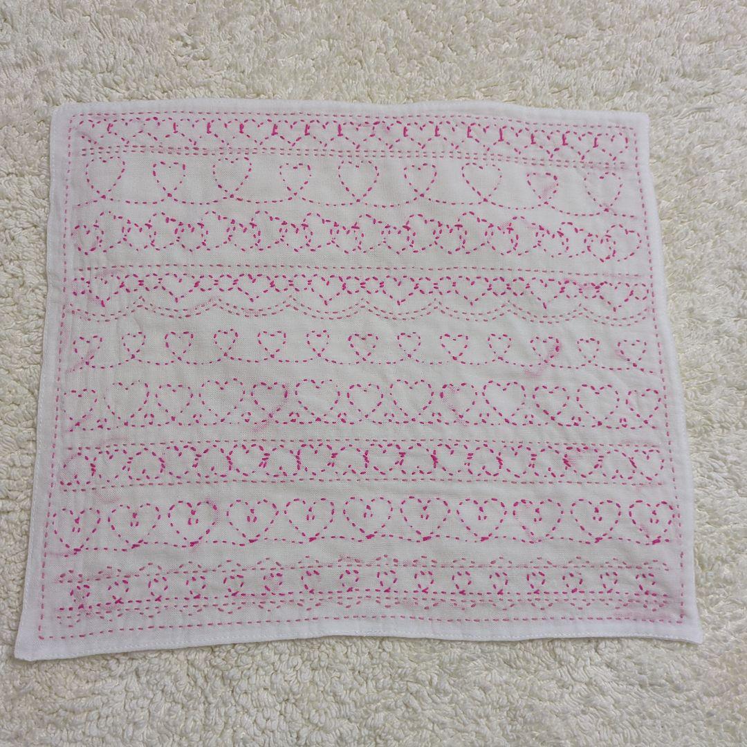 刺し子ふきん（りんご＆ハートのレース）