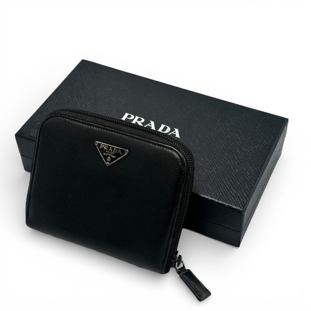 【美品】プラダ 2つ折り長財布 サフィアーノレザー ブラック 黒 三角プレート