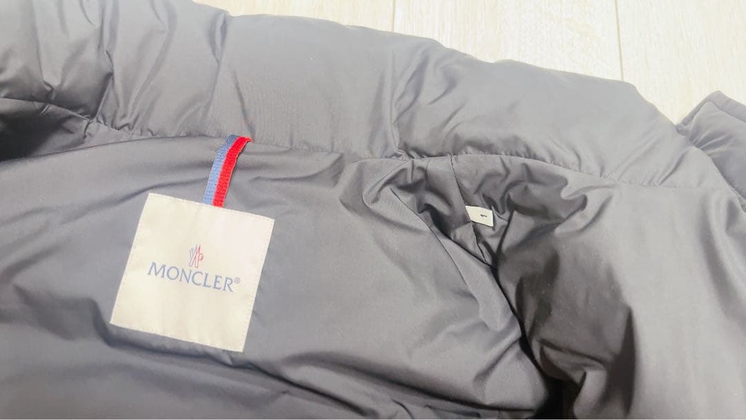 専用♡モンクレールMONCLER / BROSSETTE ダウン ブルゾン