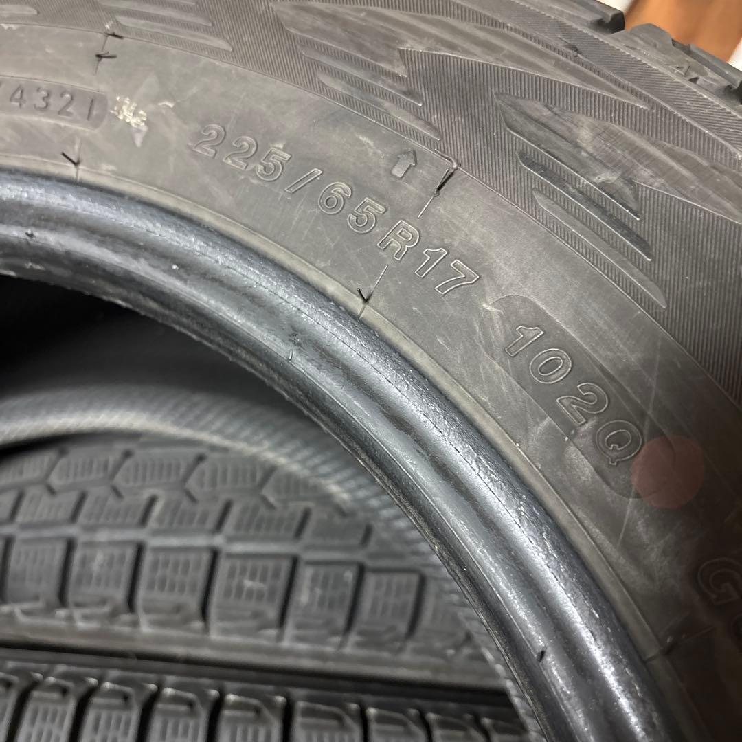 225/65R17(102Q)スタッドレスタイヤ ヨコハマ製アイスガードG075