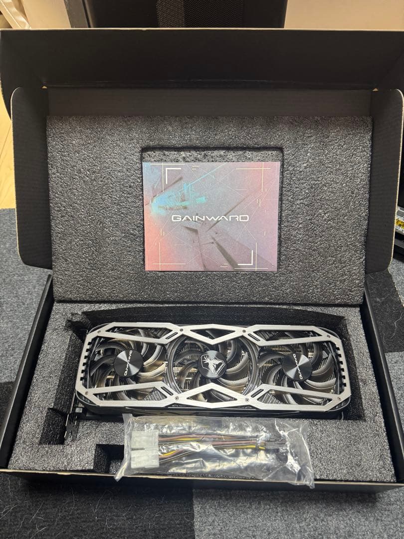 【eGPUセット】Razer Core X + RTX 3080 Ti 12GB