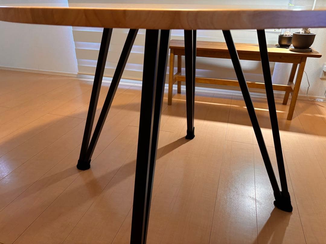 かなでもの THE CAFE TABLE ラバーウッド Natural 100φ