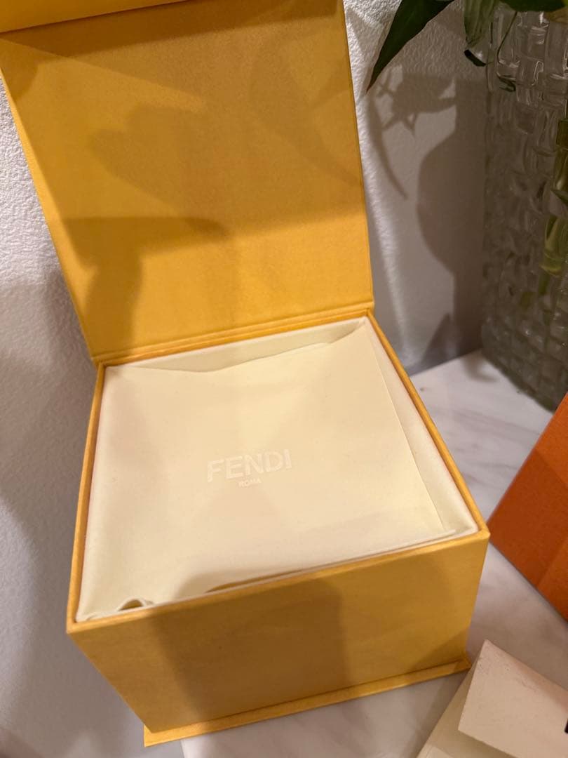 FENDI ブレスレット バングル