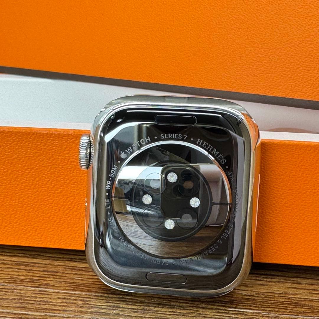 2495 極美品　Apple Watch series7 シルバー　セルラー