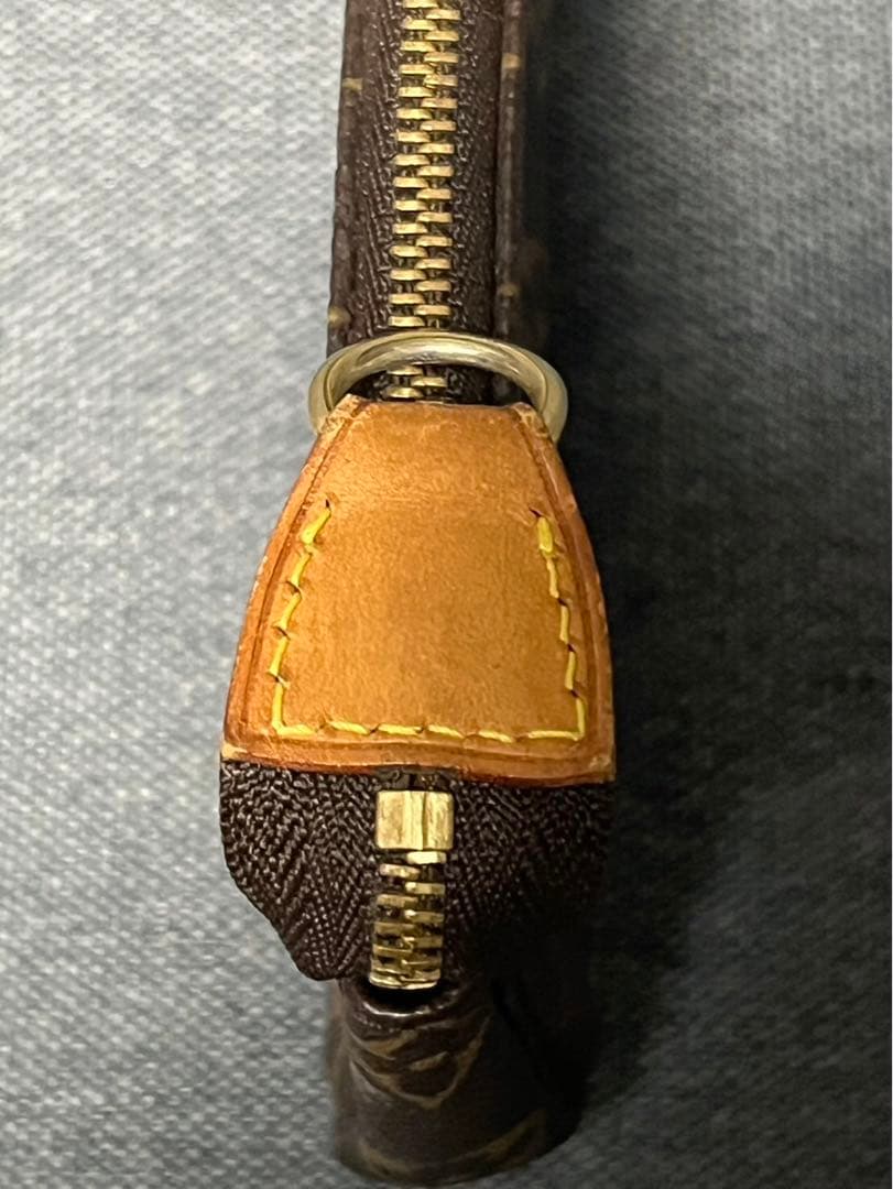 ルイヴィトン ミニポシェット アクセソワール　ポーチ