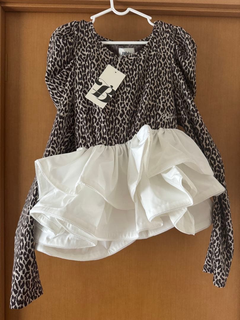 トップス Bibiy. EFFIE PEPURAMU LEOPARD TOP