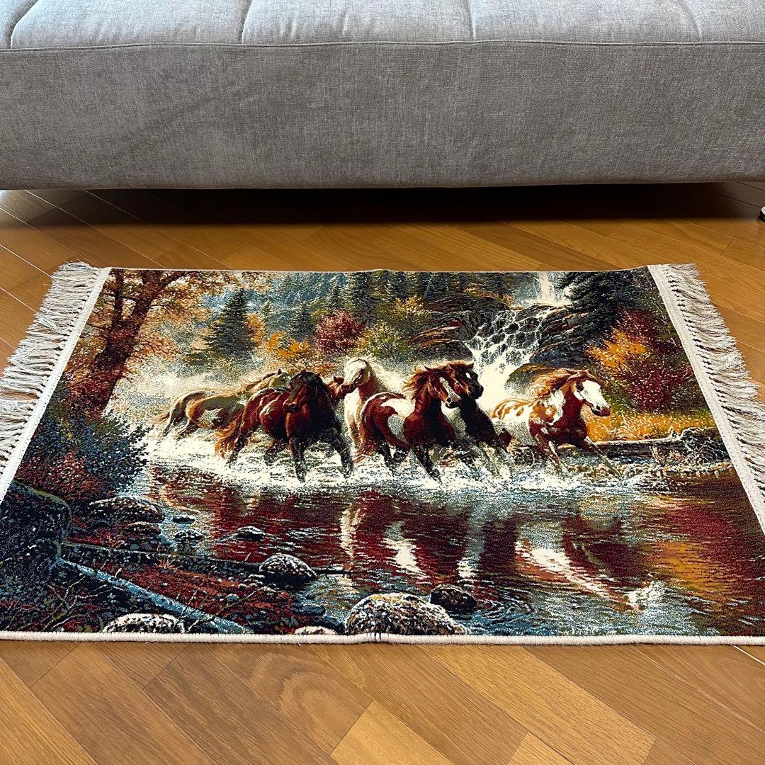 【新品未使用】絵画風絨毯　ペルシャ絨毯　イラン産　絵画　馬　カーペット　ラグ