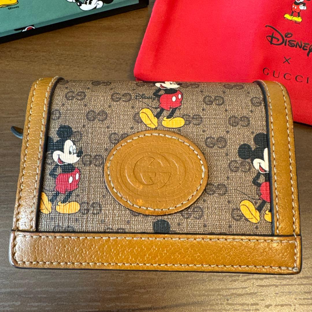 GUCCI 2つ折り財布　ミッキー