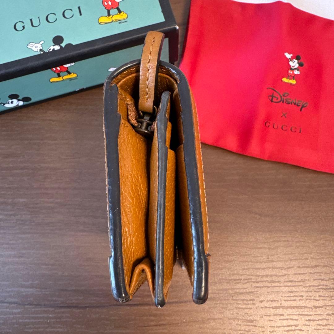 GUCCI 2つ折り財布　ミッキー