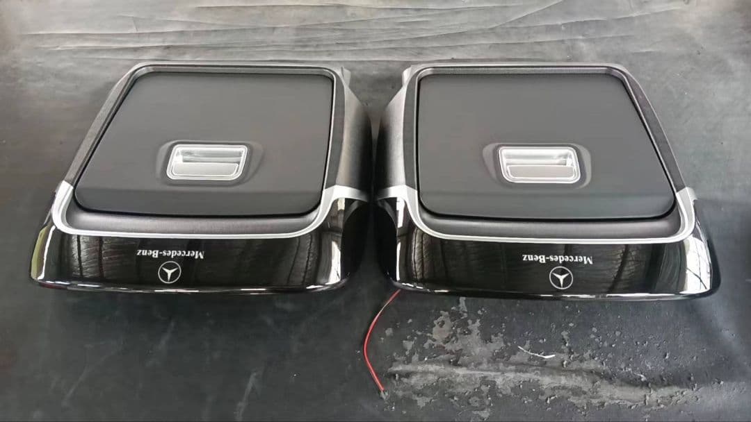 New　w447RHD v220d vクラス　充電器付き シートバックテーブル