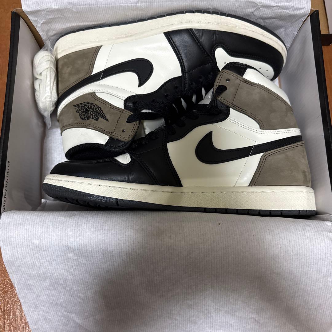 Nike Air Jordan 1 ダークモカ