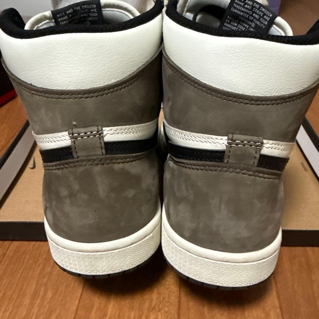 Nike Air Jordan 1 ダークモカ