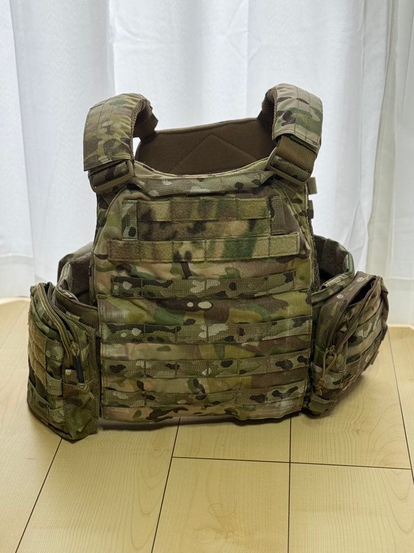 プレートキャリア モジュラー式　WARRIOA ファーストラインポーチ付き