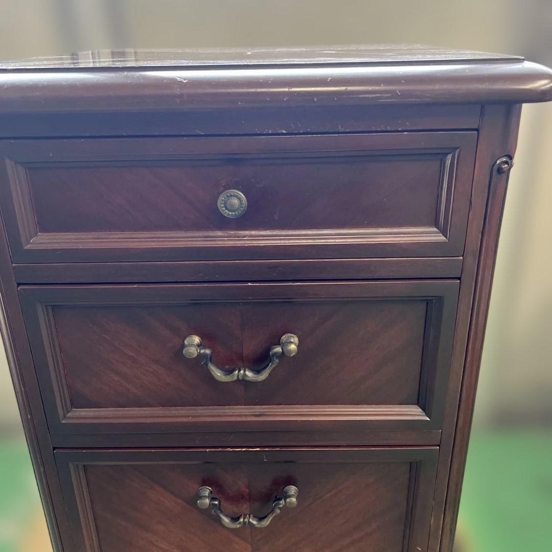 Sri Tokai 東海家具　クラシックスタイル　猫脚　サイドチェスト　3段