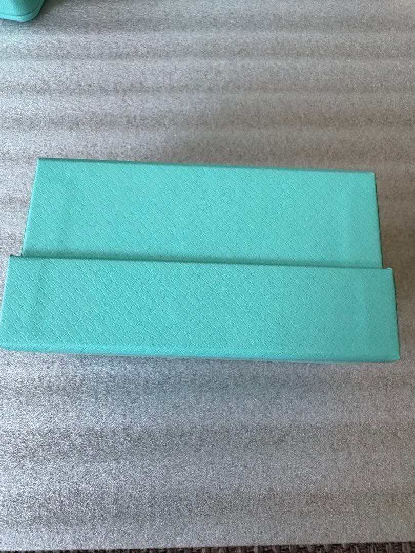 現行品　新品未使用ティファニーピアス　空箱　ケース　ミニサイズ