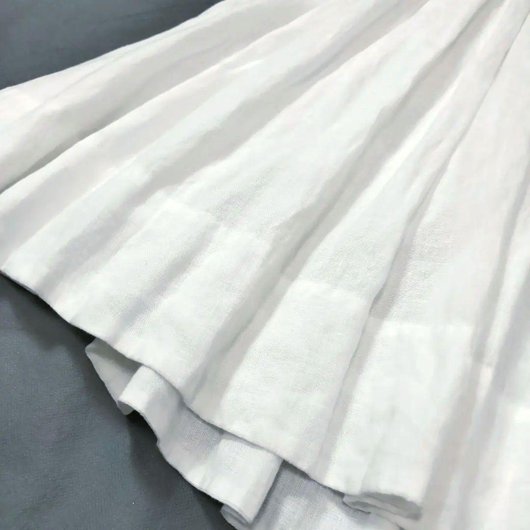 美品　MARGARET HOWELLリネン タックフレアスカート　サイズ1 白