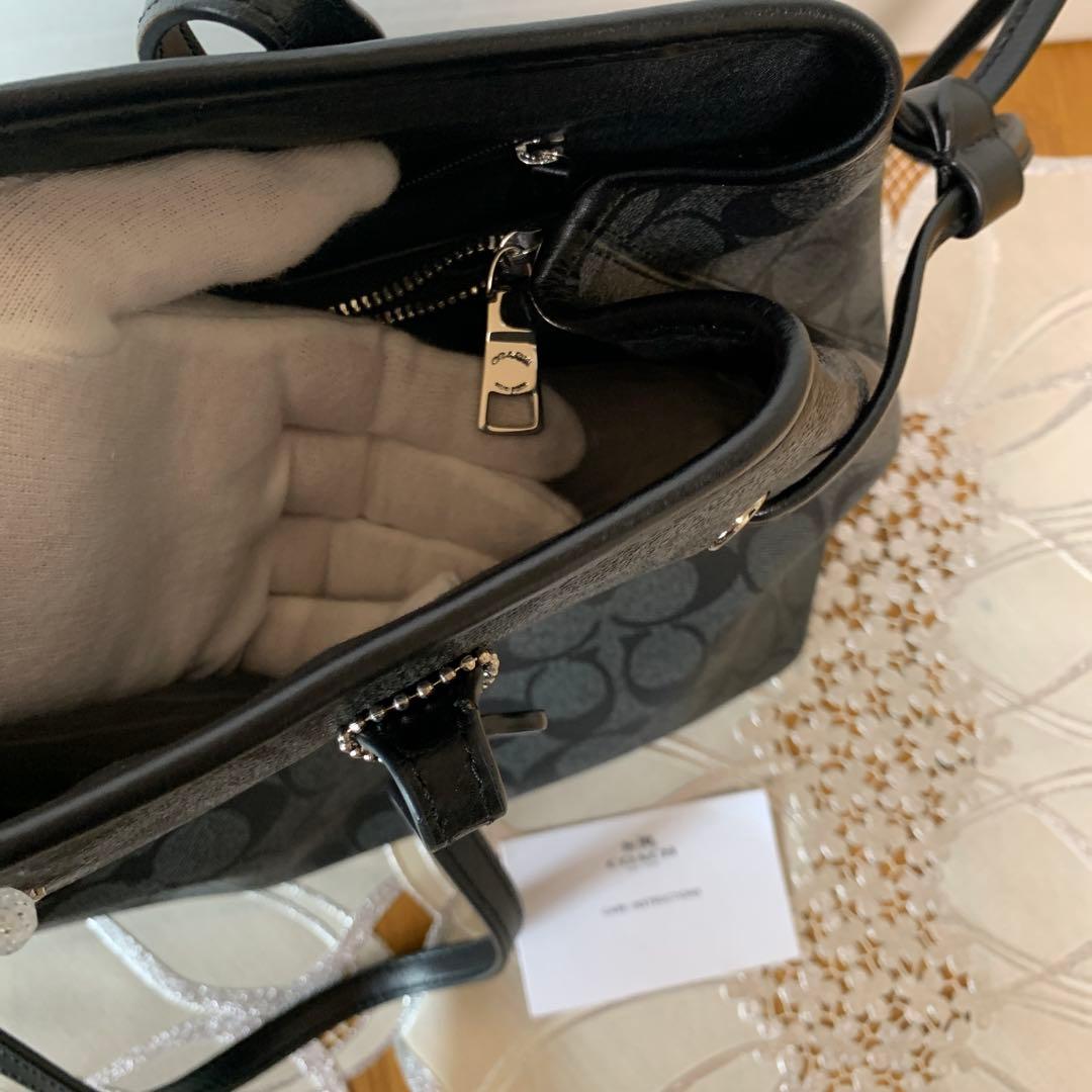 極美品⭐️ほぼ未使用品【❤️COACH♡コーチ】PVCシグネチャー黒トートバッグ