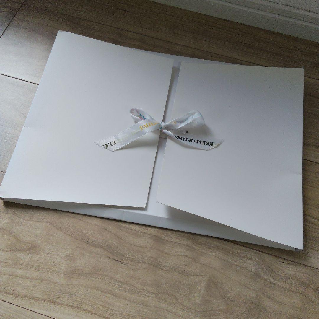 EMILIO PUCCIシルク100%スカーフ